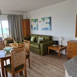 https://benalbeach-benalmadena-29630.1costadelsol.com