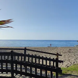 https://malagasuite-bajondillo-beach.1costadelsol.com